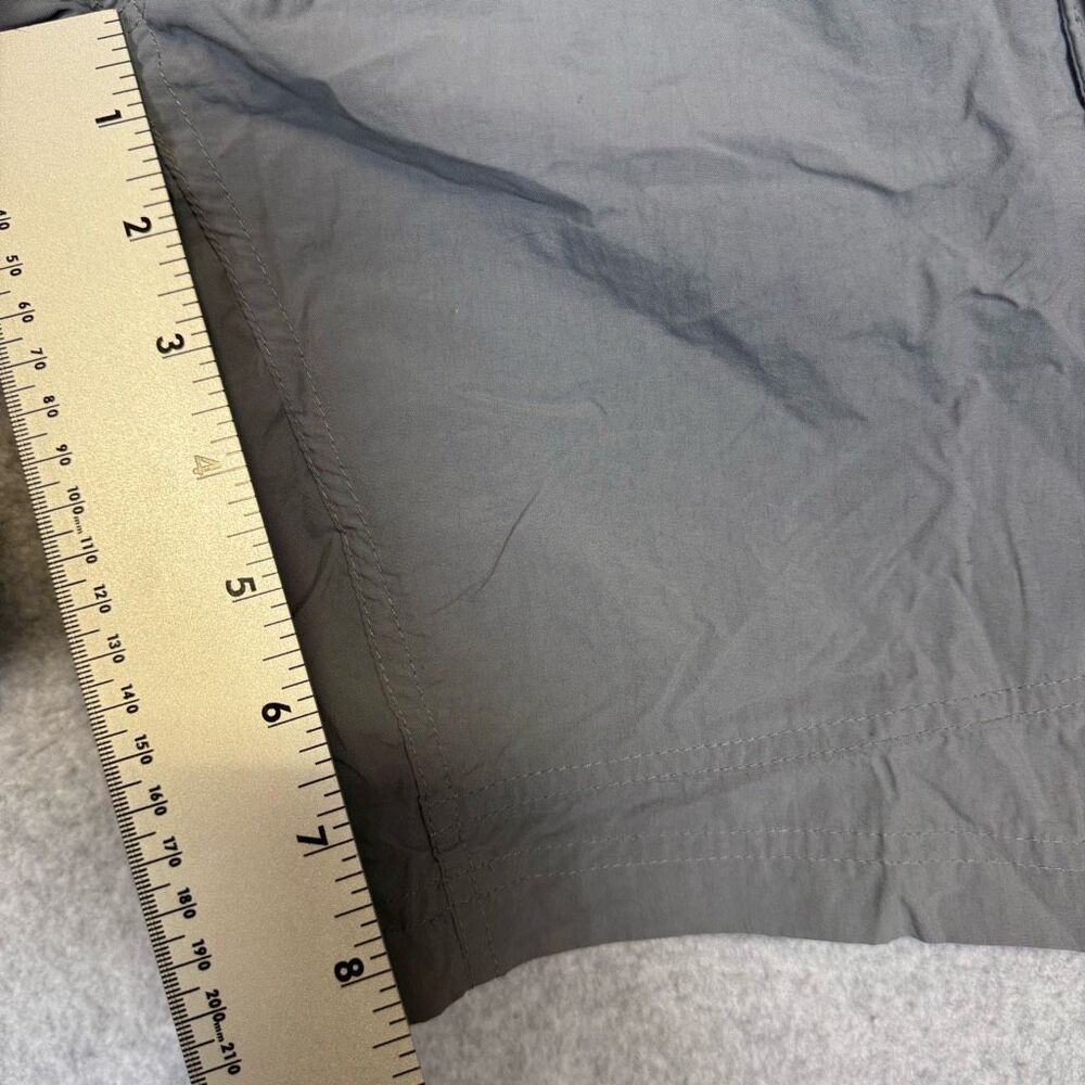 REI Men's Size XL Grey 8" Inseam Cargo Style Bermuda Shorts Outdoors Hiking Work - Picture 6 of 8